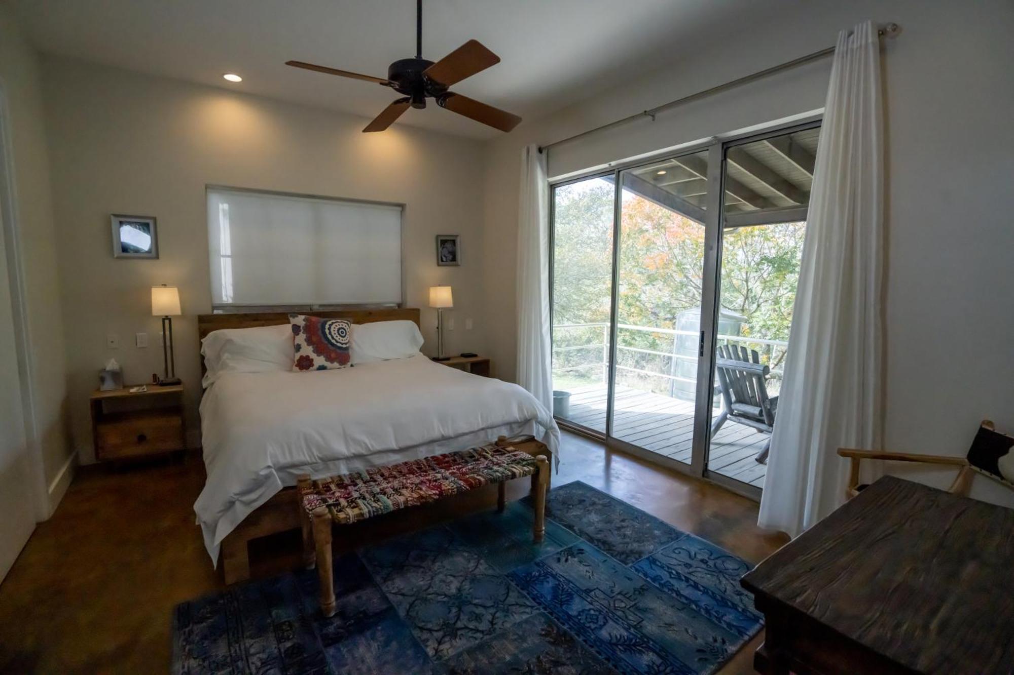 Inn Sage Hill &