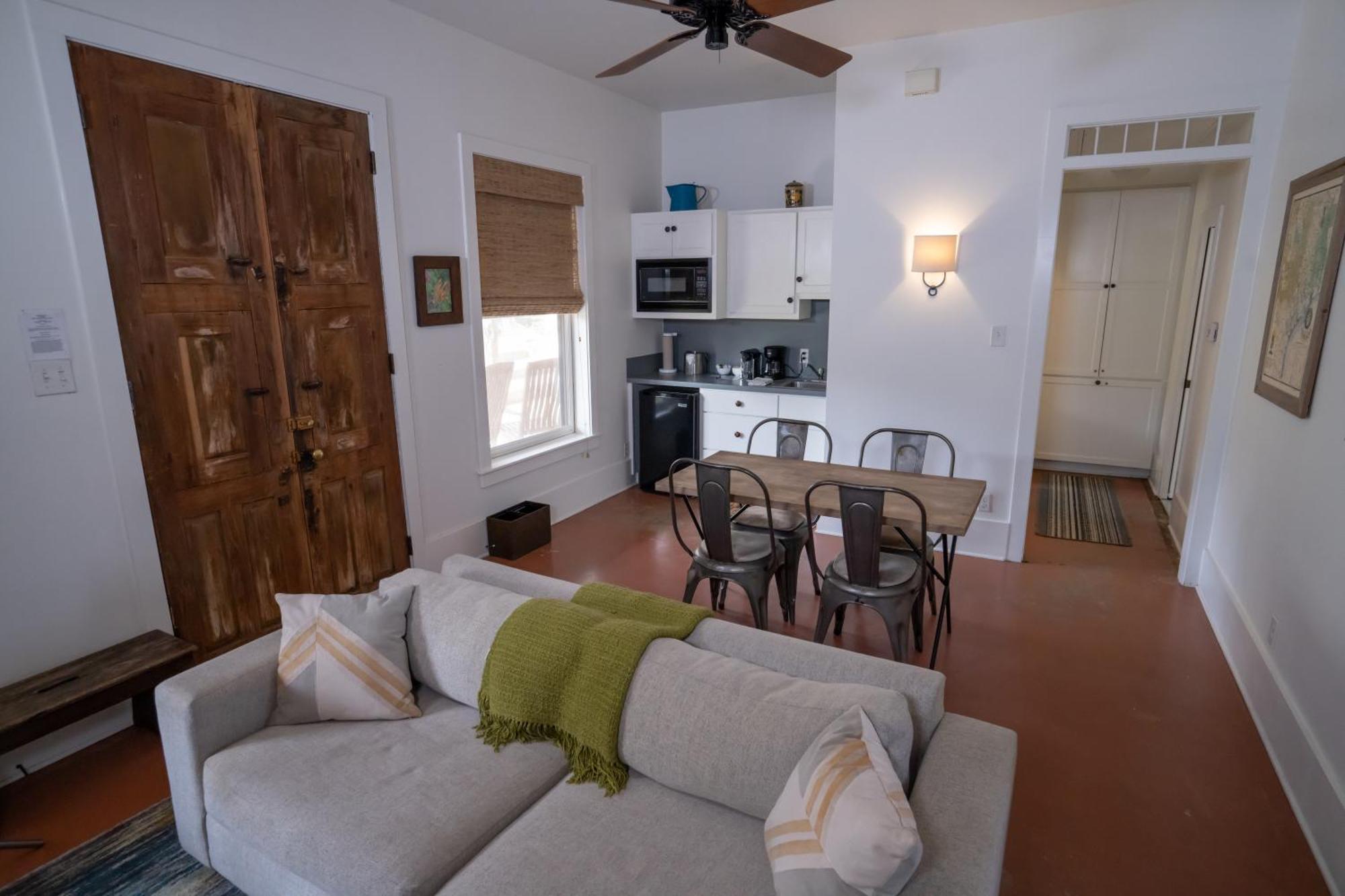 Sage Hill & Mini-hôtel 4*