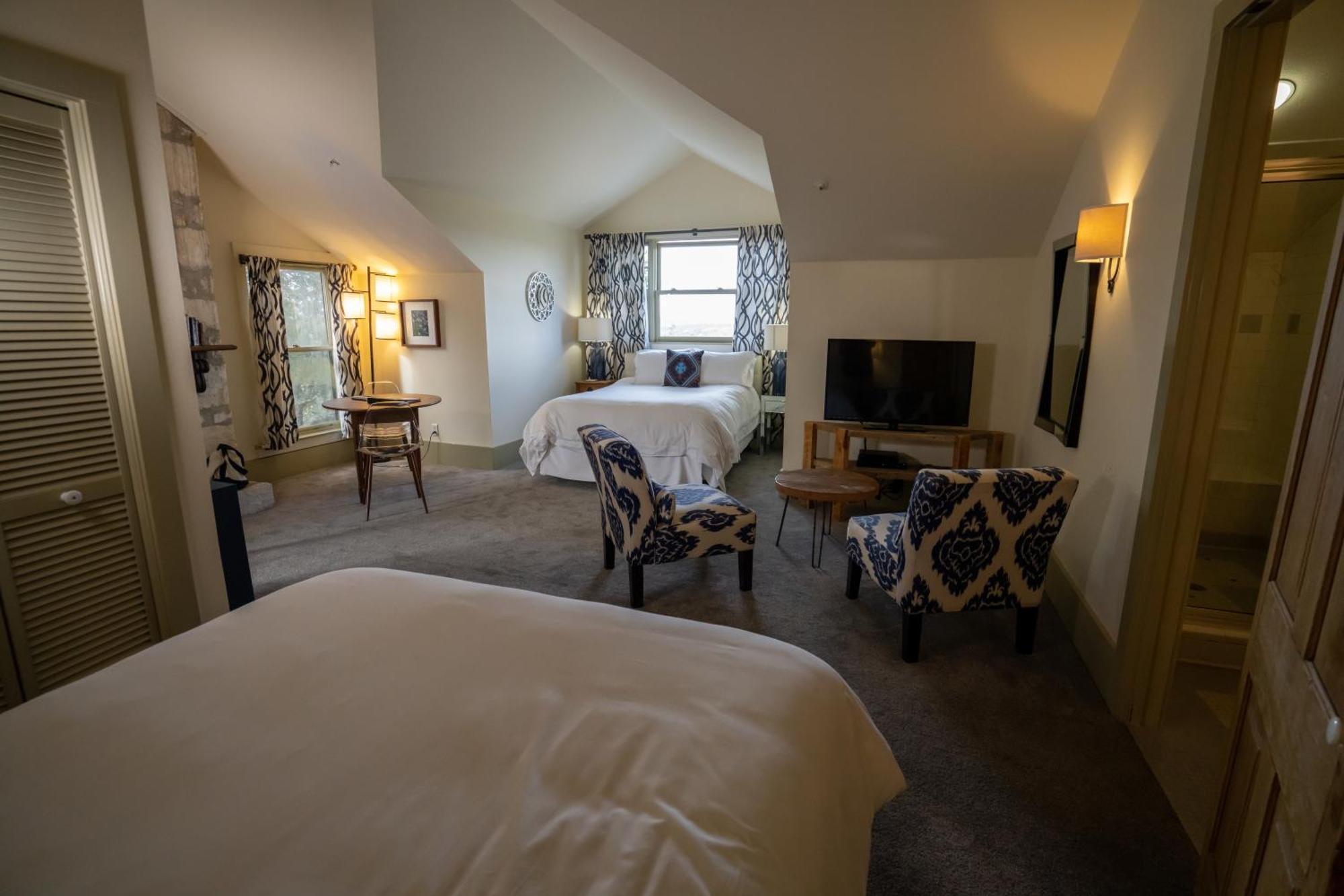 Sage Hill & Mini-hôtel 4*